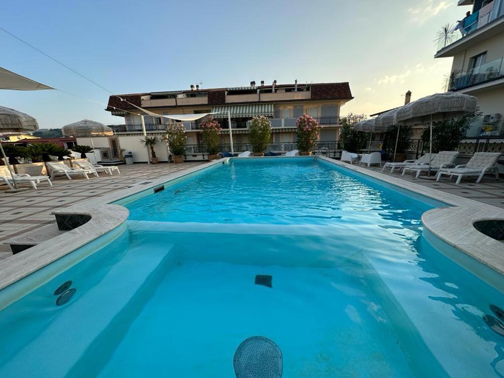 Hotel Costa Verde بينيتو المظهر الخارجي الصورة
