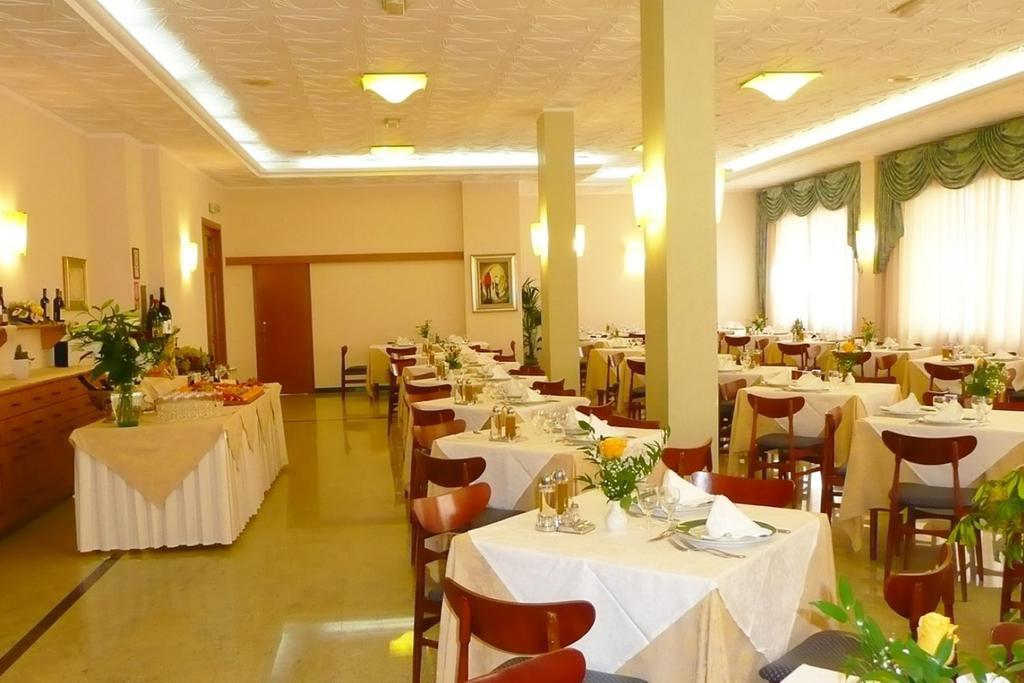 Hotel Costa Verde بينيتو المظهر الخارجي الصورة